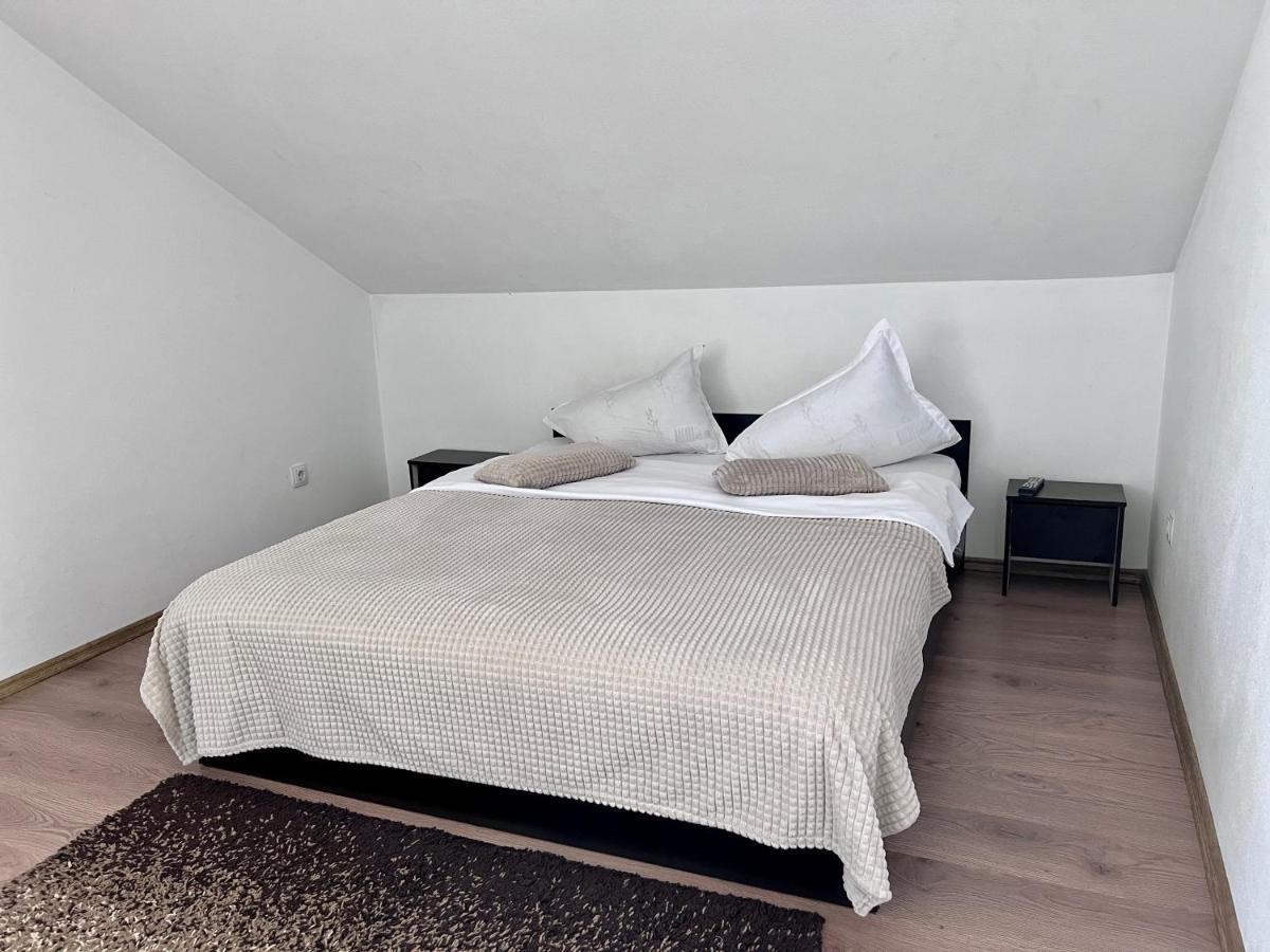 Casa Centiu 호텔 브란 외부 사진